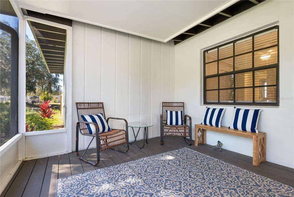 For Rent: $2,750 (3 beds, 2 baths, 1355 Square Feet)