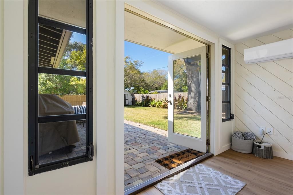 For Rent: $2,750 (3 beds, 2 baths, 1355 Square Feet)