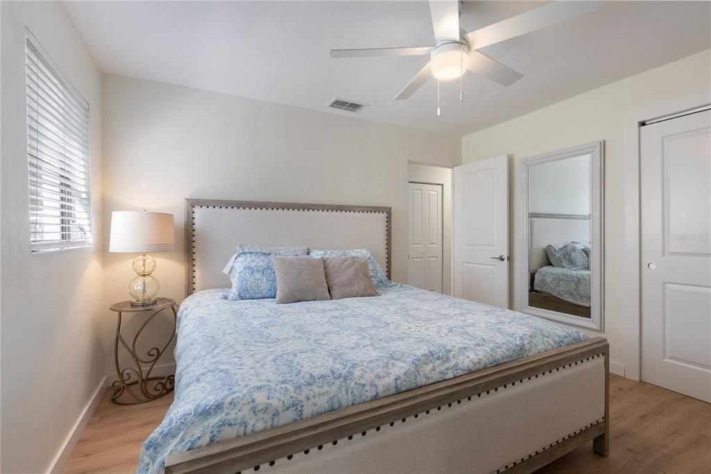 For Rent: $2,750 (3 beds, 2 baths, 1355 Square Feet)