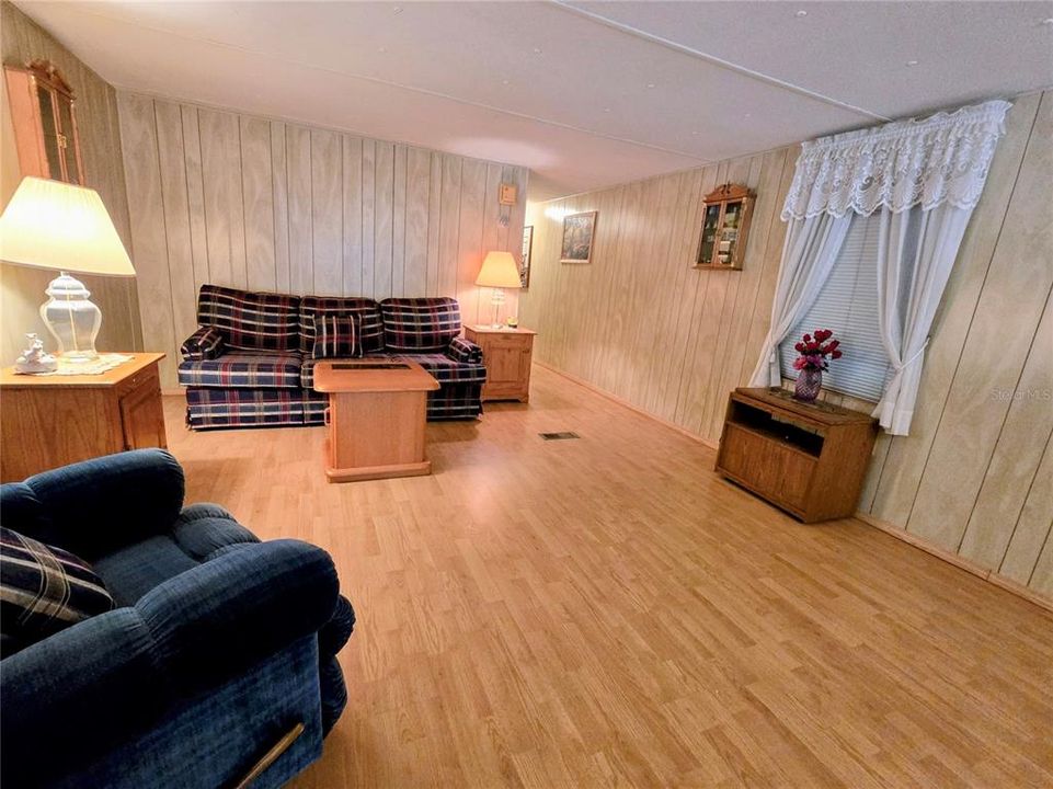 En Venta: $76,000 (2 camas, 1 baños, 784 Pies cuadrados)