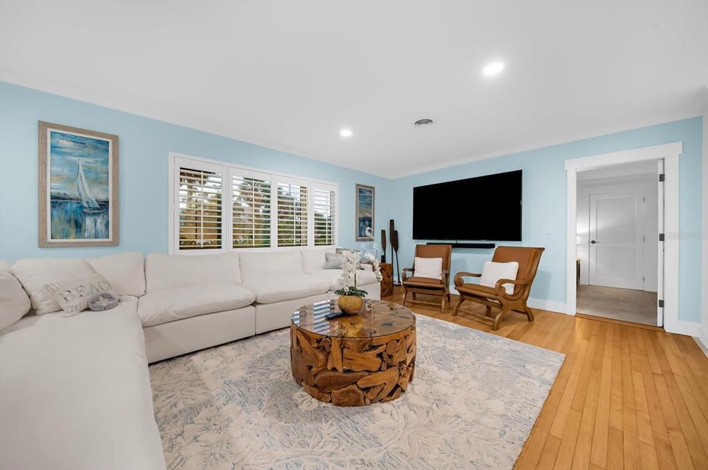 En Venta: $1,675,000 (3 camas, 2 baños, 1856 Pies cuadrados)