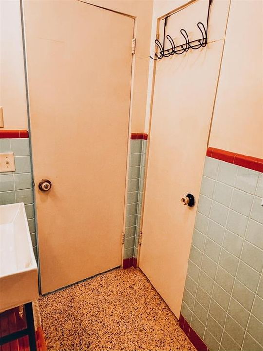 На продажу: $334,900 (3 спален, 2 ванн, 1658 Квадратных фут)