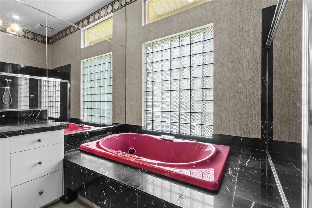 En Venta: $1,650,000 (4 camas, 3 baños, 3993 Pies cuadrados)
