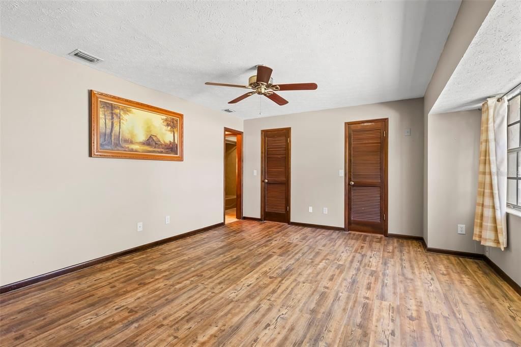 En Venta: $524,900 (3 camas, 2 baños, 2042 Pies cuadrados)