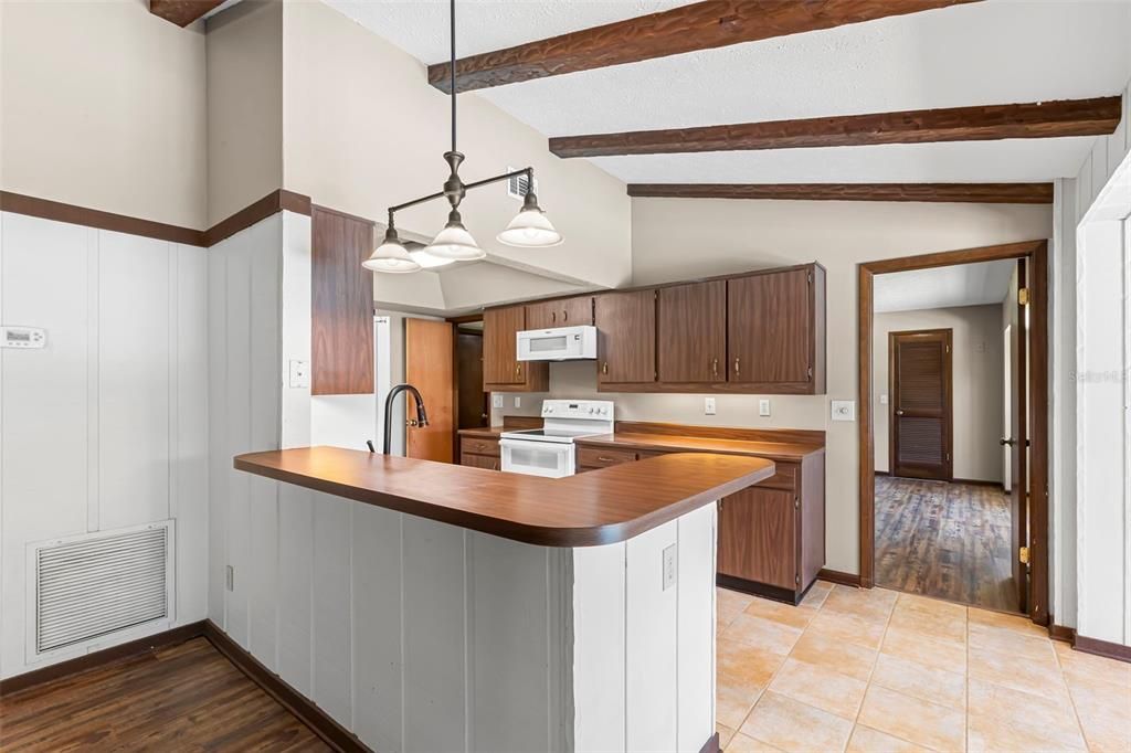 En Venta: $524,900 (3 camas, 2 baños, 2042 Pies cuadrados)