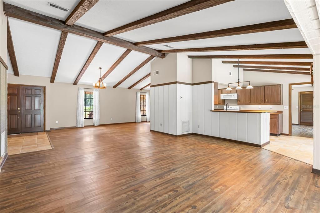 En Venta: $524,900 (3 camas, 2 baños, 2042 Pies cuadrados)