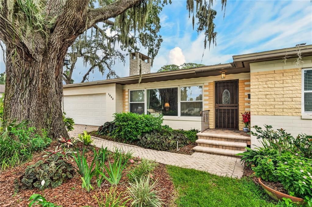 En Venta: $1,050,000 (3 camas, 2 baños, 2009 Pies cuadrados)