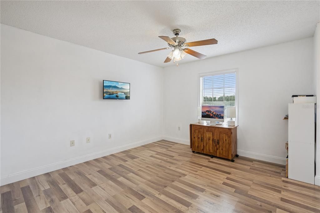 For Sale: $425,000 (4 beds, 2 baths, 2821 Square Feet)