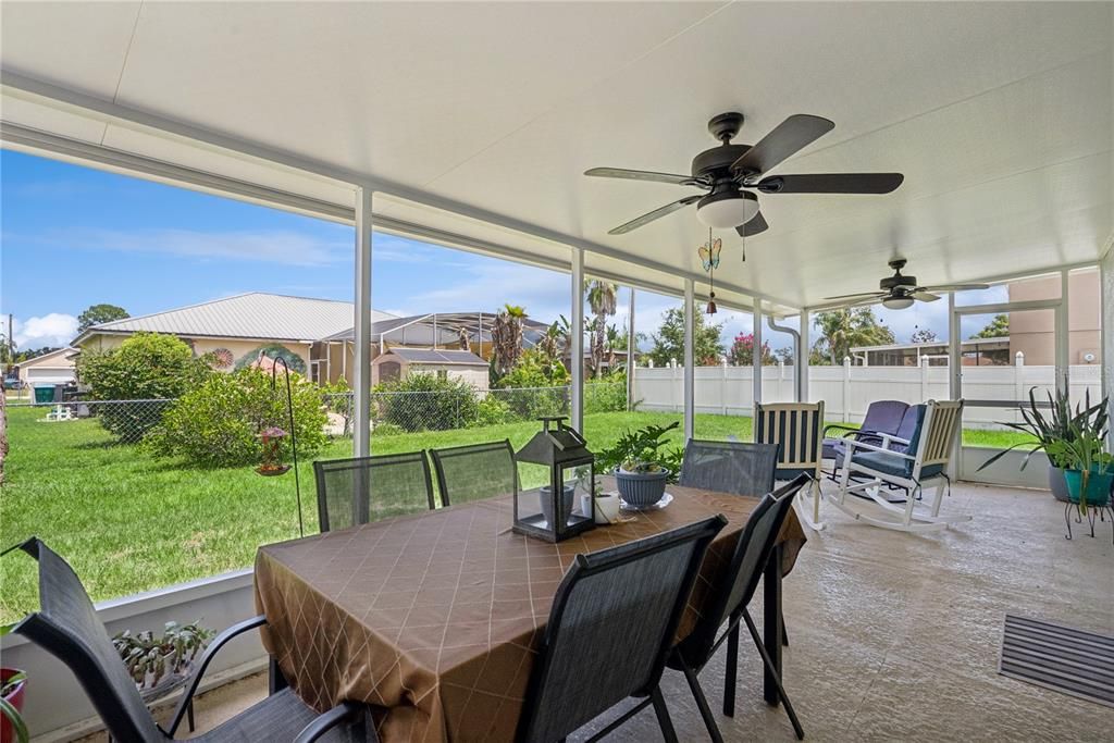 For Sale: $425,000 (4 beds, 2 baths, 2821 Square Feet)