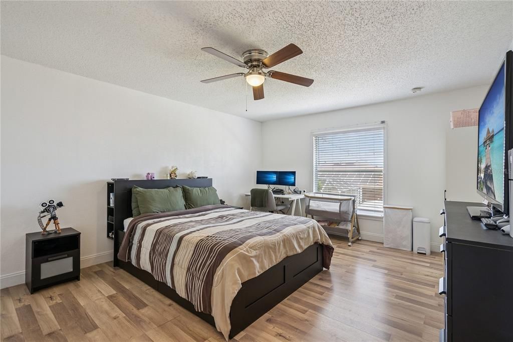 For Sale: $425,000 (4 beds, 2 baths, 2821 Square Feet)
