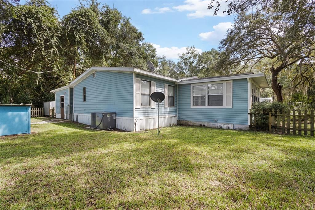 For Sale: $149,900 (3 beds, 2 baths, 1184 Square Feet)
