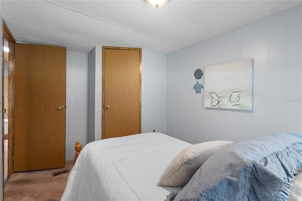For Sale: $149,900 (3 beds, 2 baths, 1184 Square Feet)