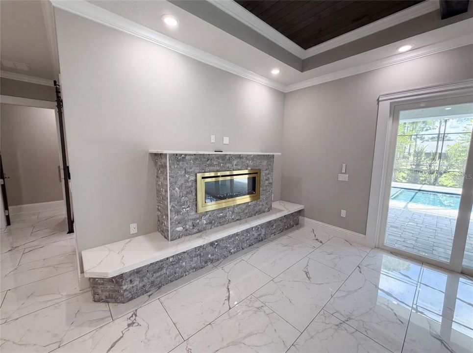 En Venta: $1,040,000 (4 camas, 3 baños, 3036 Pies cuadrados)