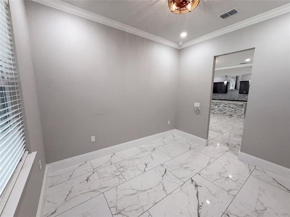 En Venta: $1,040,000 (4 camas, 3 baños, 3036 Pies cuadrados)