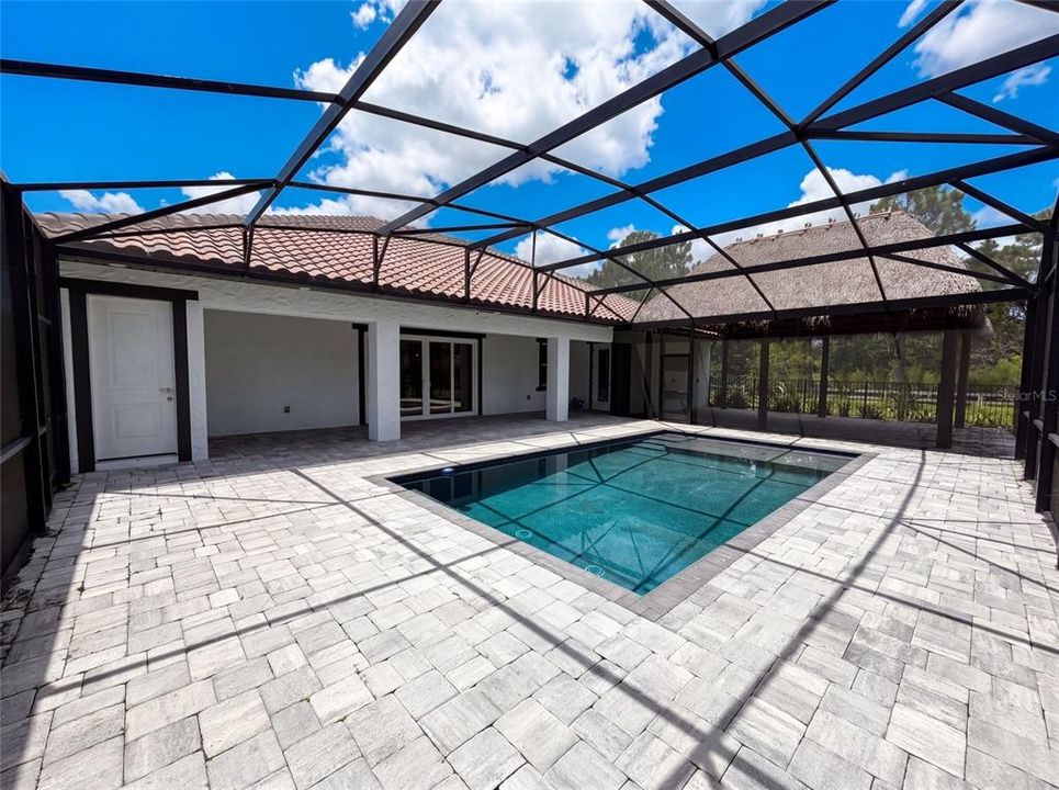 En Venta: $1,040,000 (4 camas, 3 baños, 3036 Pies cuadrados)