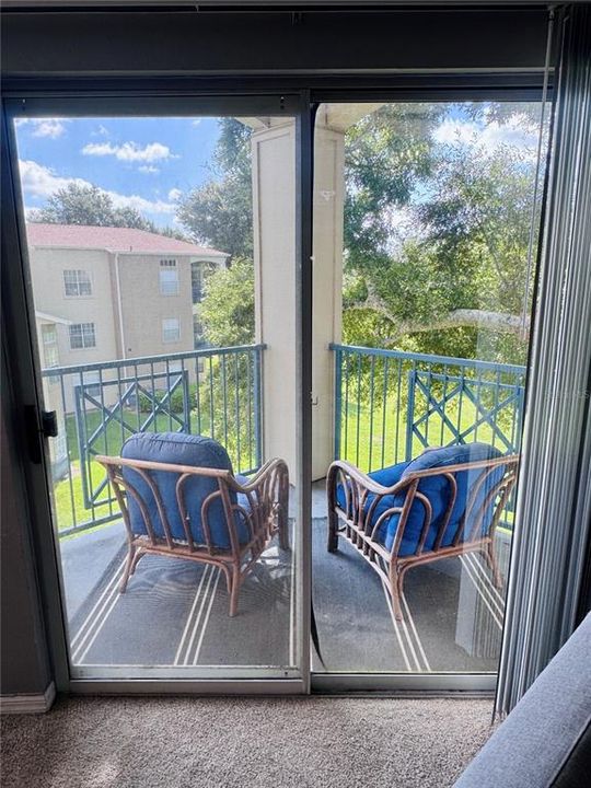 For Sale: $137,500 (1 beds, 1 baths, 842 Square Feet)