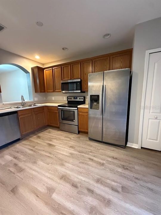 For Rent: $1,850 (2 beds, 2 baths, 1248 Square Feet)