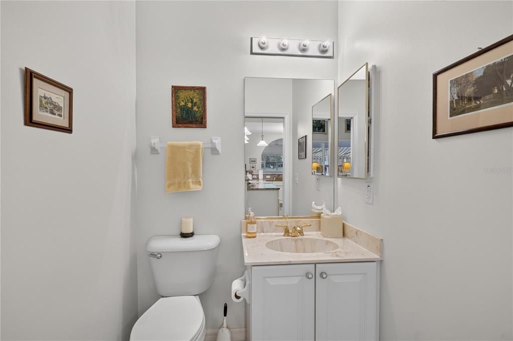 For Sale: $420,000 (2 beds, 2 baths, 2526 Square Feet)
