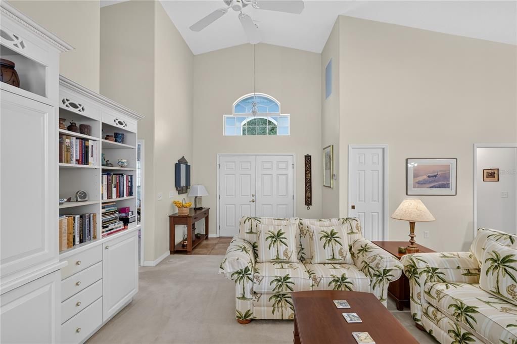 For Sale: $420,000 (2 beds, 2 baths, 2526 Square Feet)