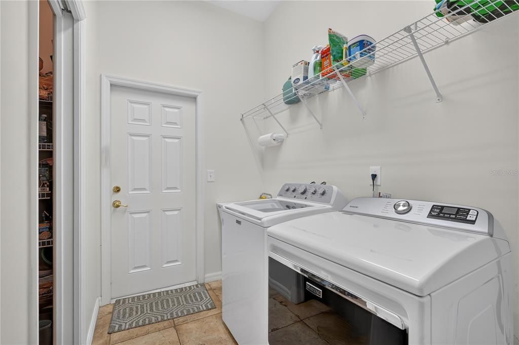 For Sale: $420,000 (2 beds, 2 baths, 2526 Square Feet)