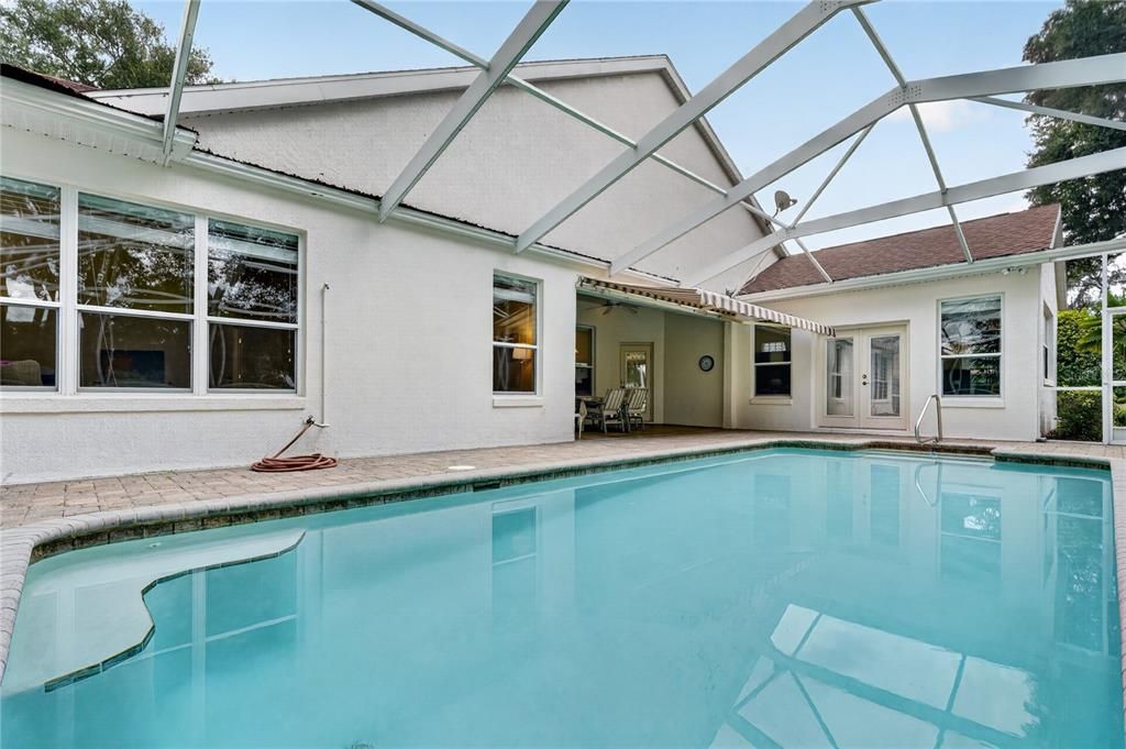 For Sale: $420,000 (2 beds, 2 baths, 2526 Square Feet)