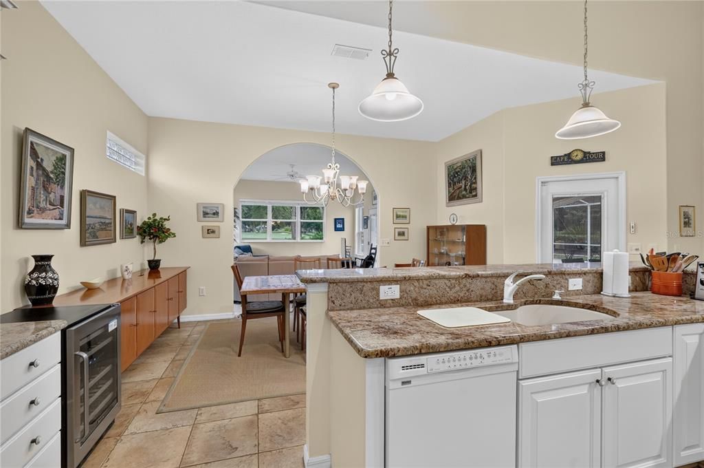 For Sale: $420,000 (2 beds, 2 baths, 2526 Square Feet)