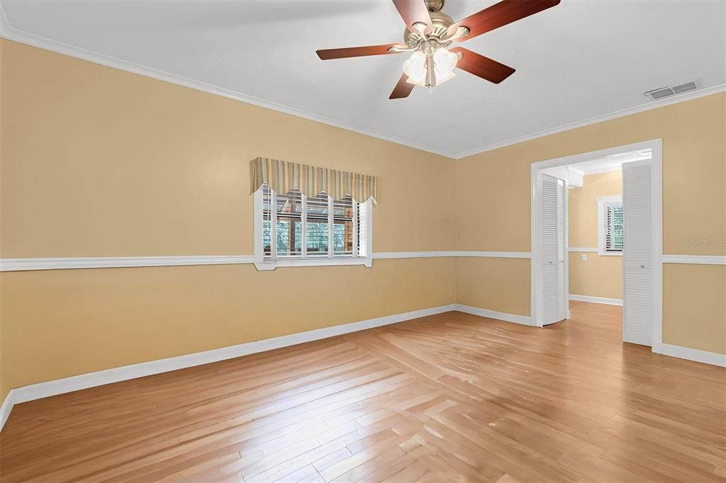 For Sale: $559,000 (3 beds, 2 baths, 1728 Square Feet)