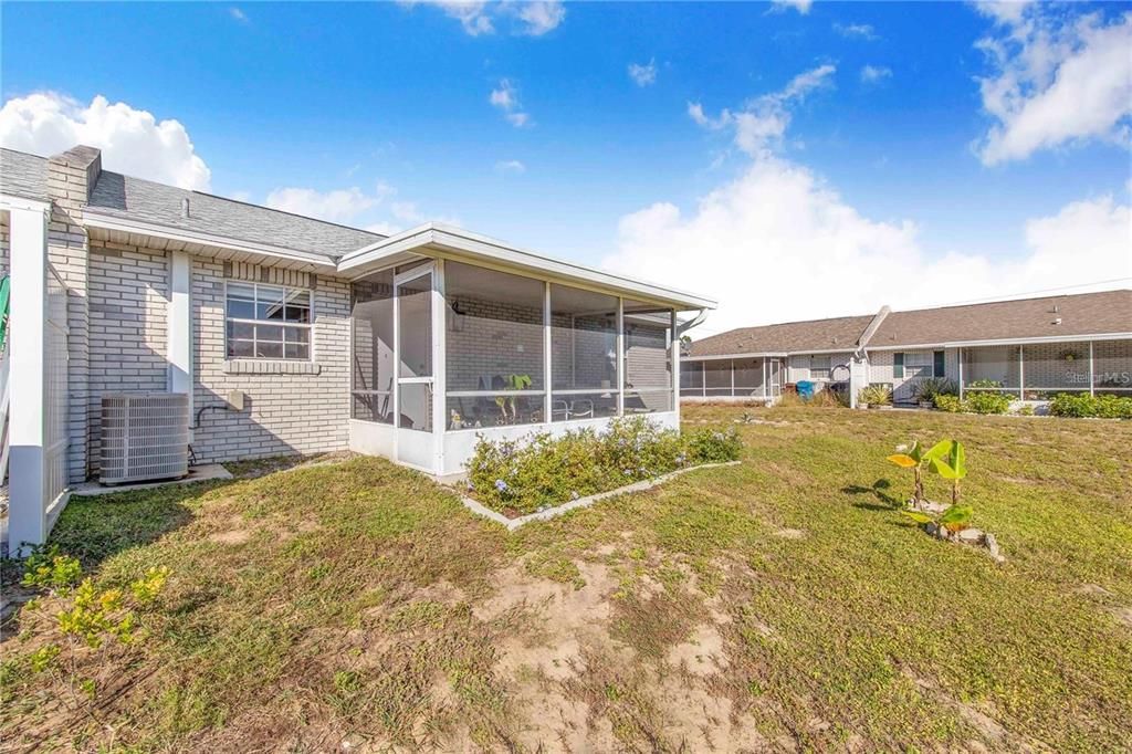 For Sale: $149,000 (2 beds, 2 baths, 858 Square Feet)