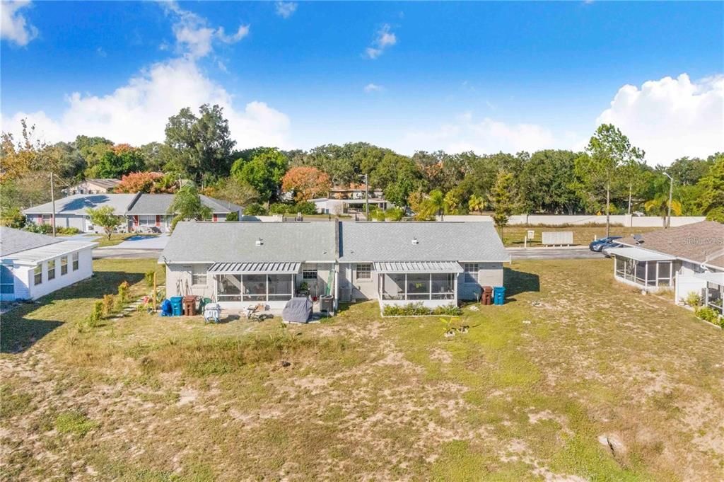 For Sale: $149,000 (2 beds, 2 baths, 858 Square Feet)