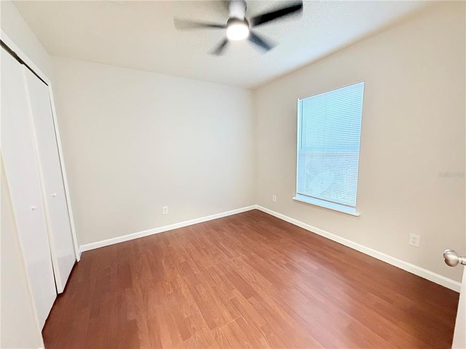 En Venta: $345,000 (4 camas, 2 baños, 1530 Pies cuadrados)