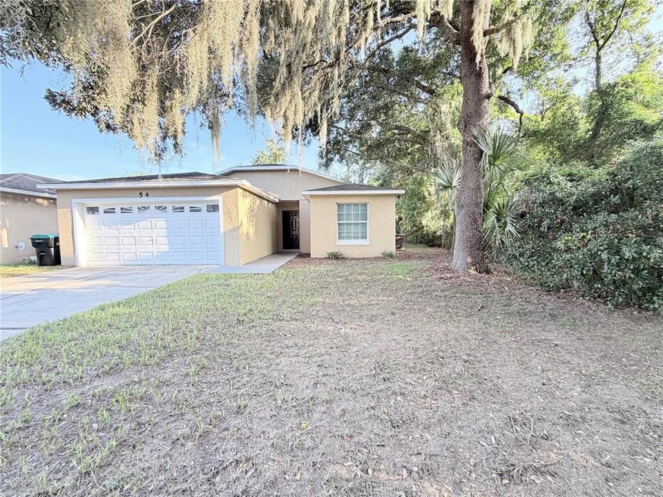 En Venta: $345,000 (4 camas, 2 baños, 1530 Pies cuadrados)