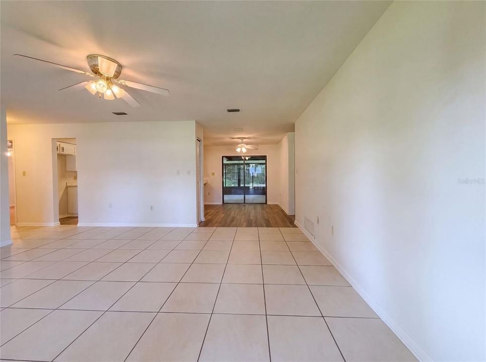 For Sale: $275,000 (3 beds, 2 baths, 1379 Square Feet)