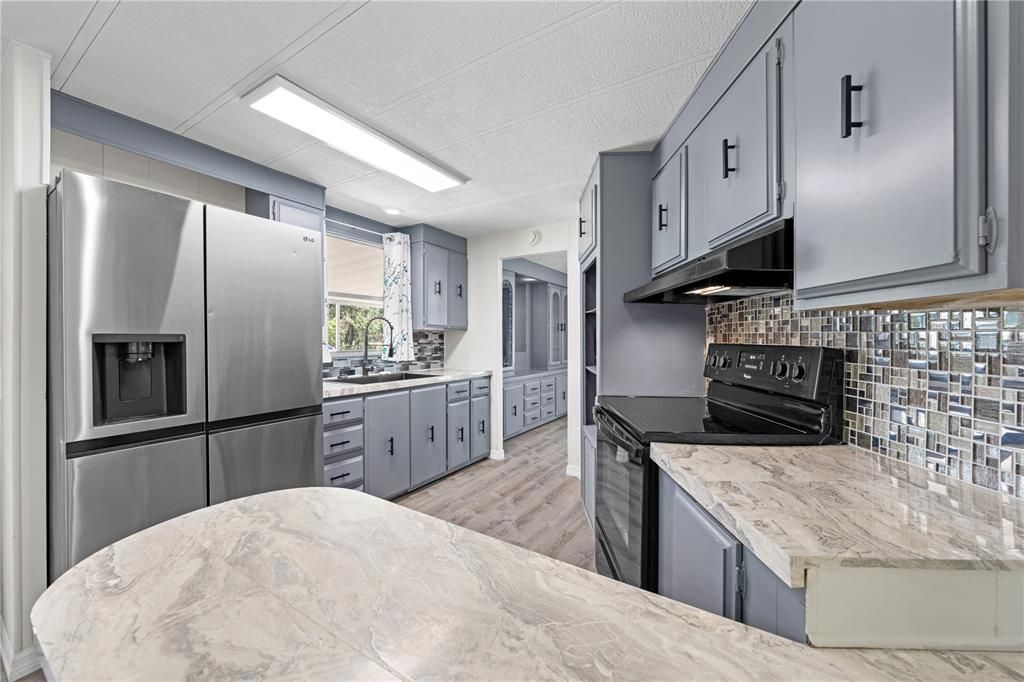 For Sale: $289,900 (3 beds, 2 baths, 1448 Square Feet)
