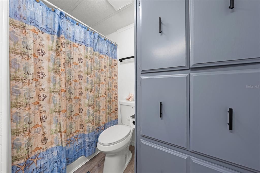 For Sale: $289,900 (3 beds, 2 baths, 1448 Square Feet)