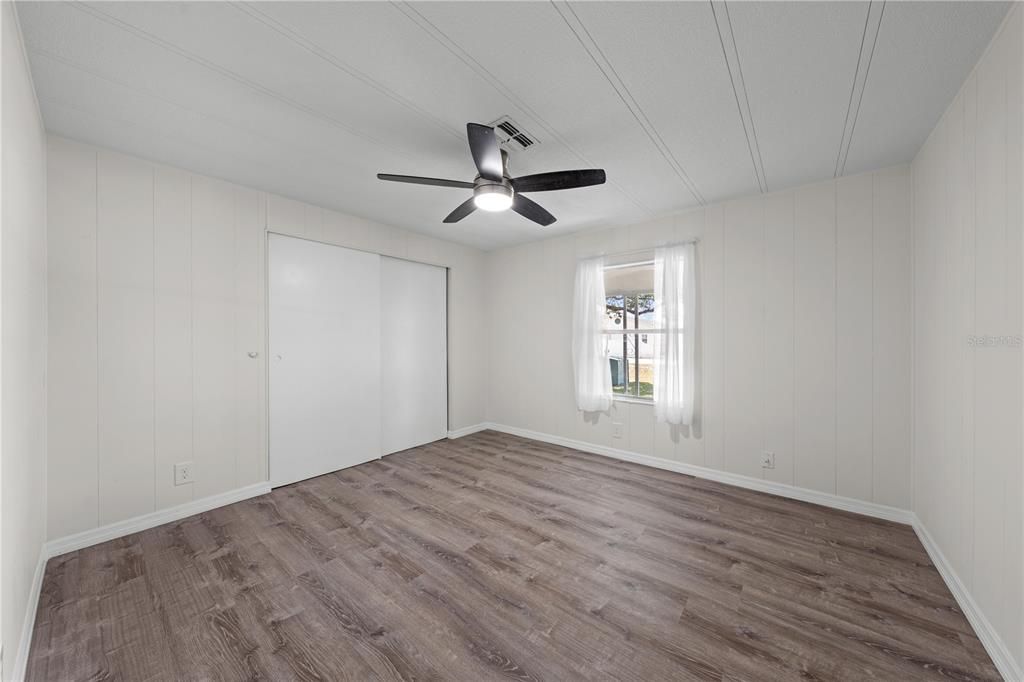 For Sale: $289,900 (3 beds, 2 baths, 1448 Square Feet)