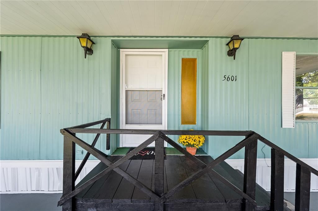 For Sale: $289,900 (3 beds, 2 baths, 1448 Square Feet)