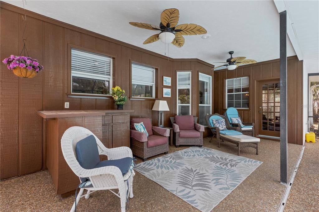 For Sale: $689,000 (4 beds, 3 baths, 2605 Square Feet)