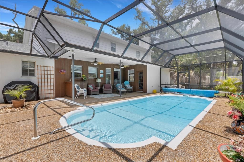For Sale: $689,000 (4 beds, 3 baths, 2605 Square Feet)