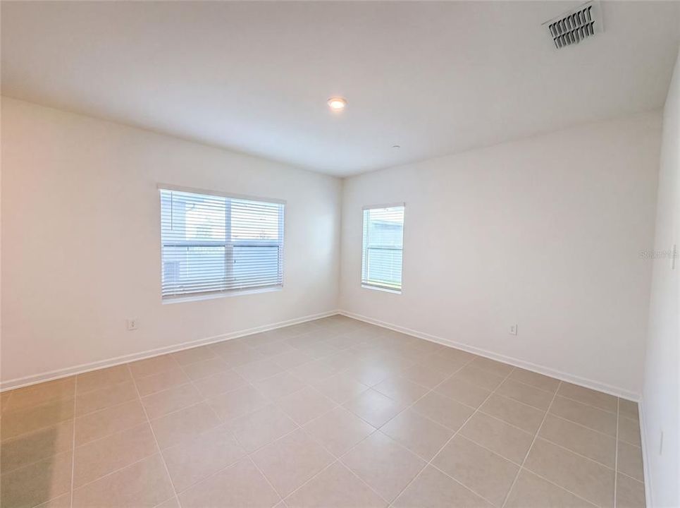 En Venta: $345,000 (3 camas, 2 baños, 1755 Pies cuadrados)