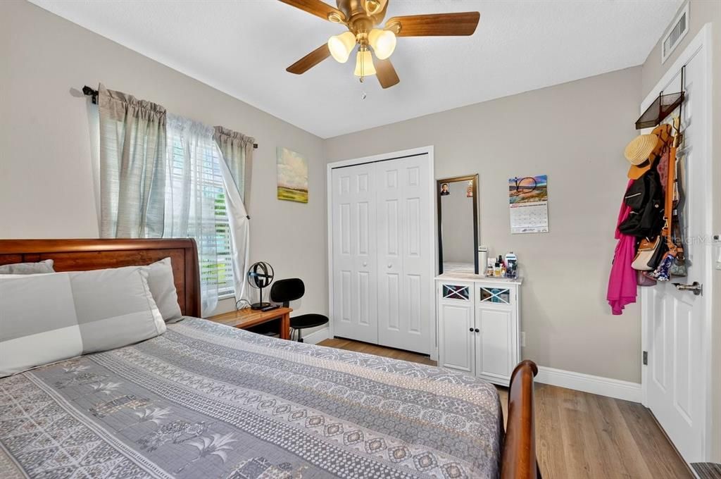 For Sale: $395,000 (3 beds, 1 baths, 1431 Square Feet)