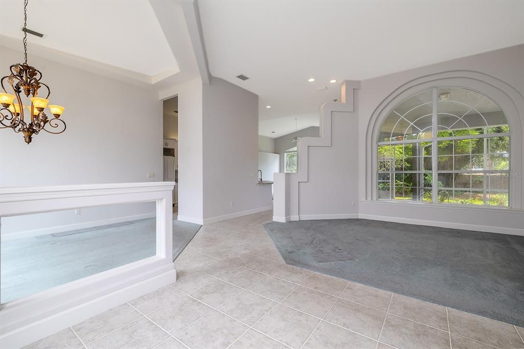 En Venta: $599,000 (3 camas, 3 baños, 2728 Pies cuadrados)
