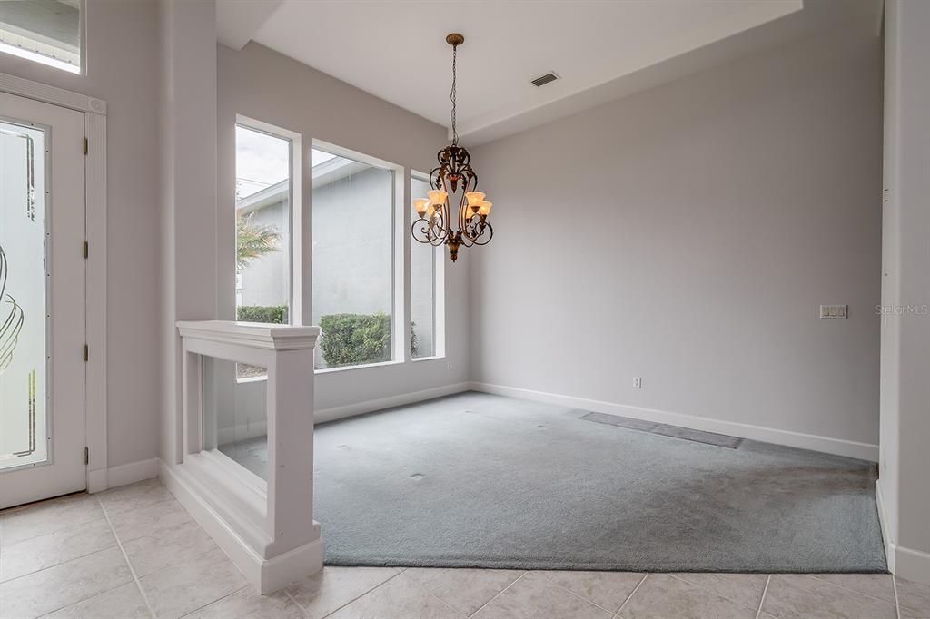 En Venta: $599,000 (3 camas, 3 baños, 2728 Pies cuadrados)