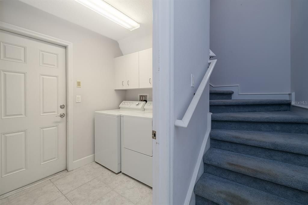 En Venta: $599,000 (3 camas, 3 baños, 2728 Pies cuadrados)