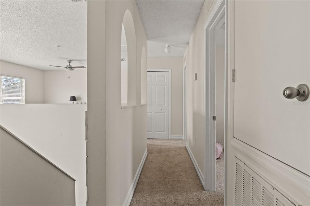 En Venta: $405,000 (3 camas, 2 baños, 2344 Pies cuadrados)