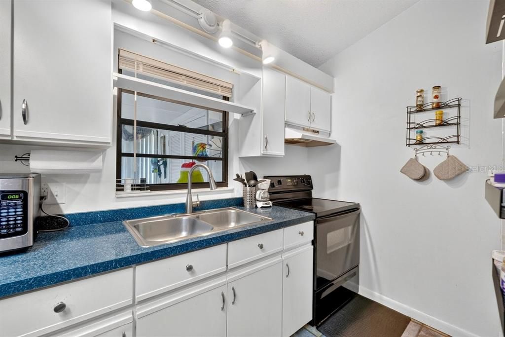 En Venta: $180,000 (2 camas, 1 baños, 738 Pies cuadrados)