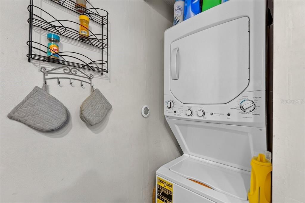En Venta: $180,000 (2 camas, 1 baños, 738 Pies cuadrados)