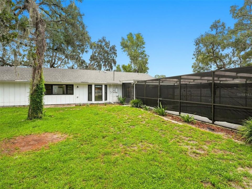 For Sale: $310,000 (2 beds, 2 baths, 1268 Square Feet)