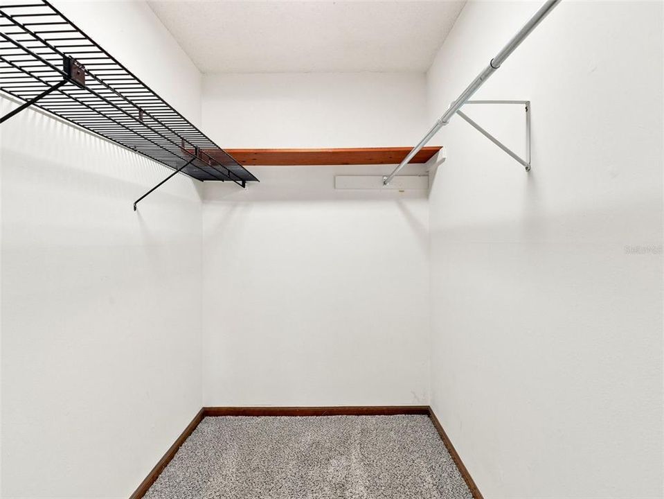 For Sale: $310,000 (2 beds, 2 baths, 1268 Square Feet)
