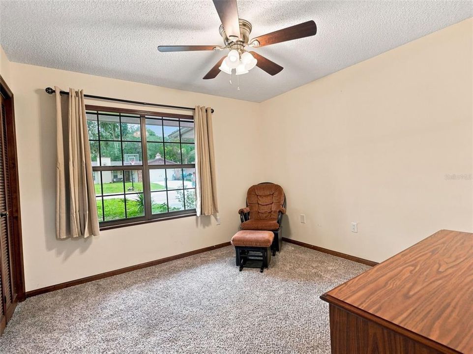 For Sale: $310,000 (2 beds, 2 baths, 1268 Square Feet)