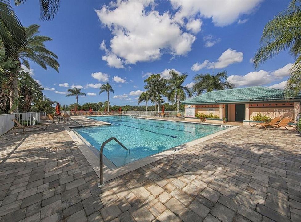 For Sale: $335,000 (2 beds, 2 baths, 1265 Square Feet)